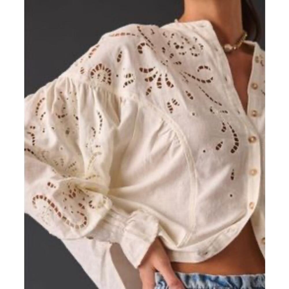 Anthropologie Pilcro Structured Eyelet Blouse Medium Cream Embroidered Floral